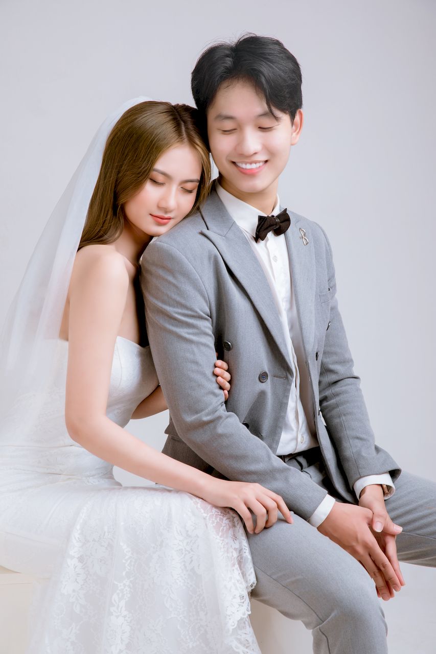 KINH NGHIỆM CHỤP ẢNH CƯỚI STUDIO PHONG CÁCH HÀN QUỐC “CHẤT LỪ - Nắng Wedding